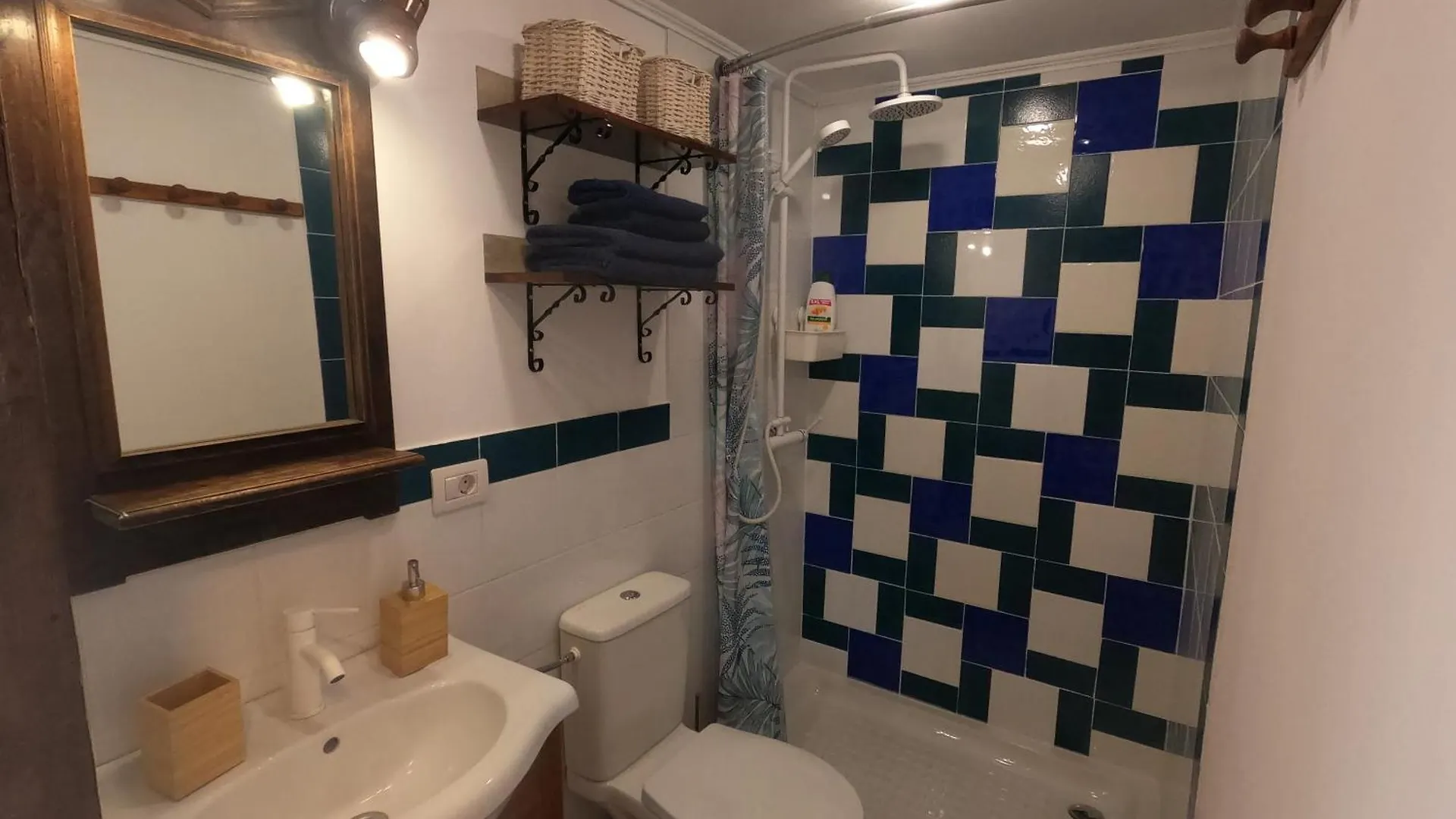 Cozy Canarian House At Villa Lila Puerto de la Cruz  İspanya